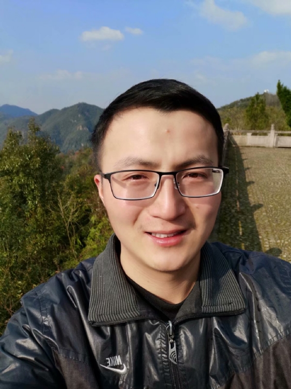 杨先生的第一张照片--宁波闪婚服务中心